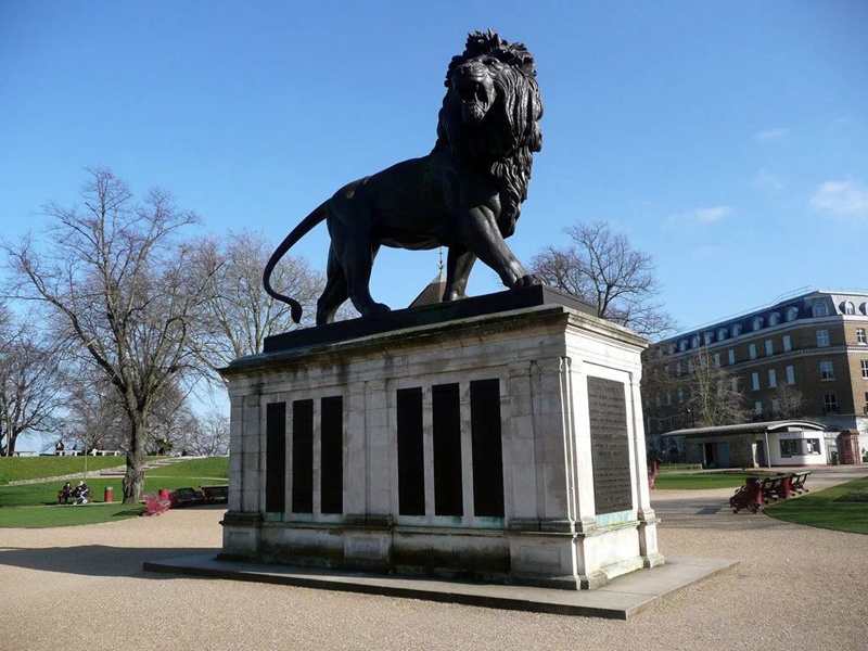 Bronze Lion Sculpture Introduction